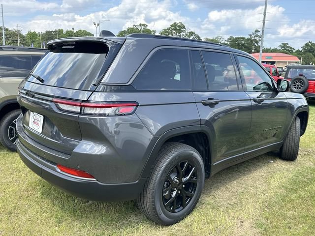 New 2026 Jeep Grand Cherokee Altitude AWD/4WD image 32