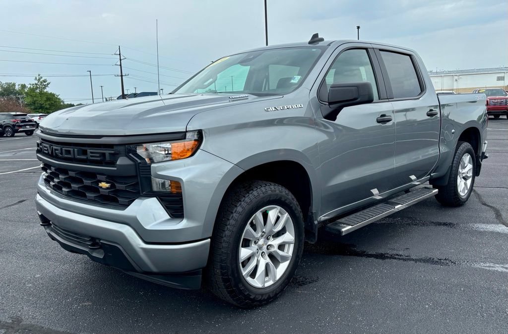 Used 2024 Chevrolet Silverado 1500 Custom AWD/4WD image 3