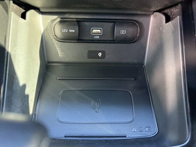 Used 2021 Kia Telluride SX w/ SX Prestige Package image 24