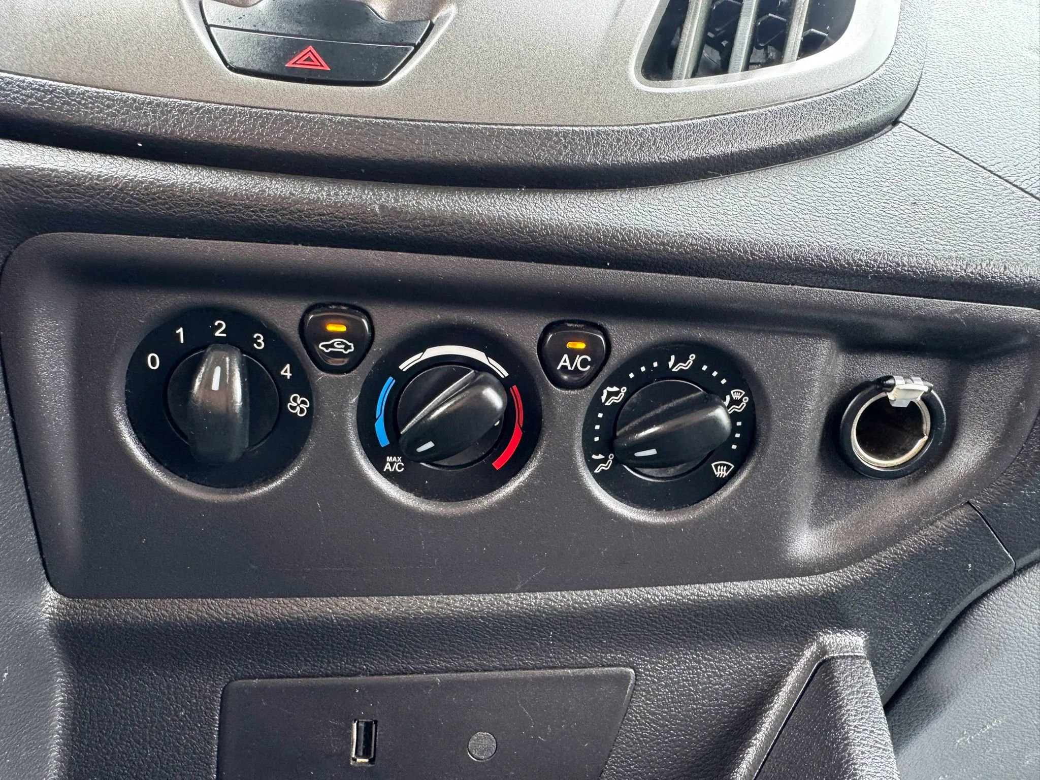 Used 2018 Ford Transit 350 XL RWD image 42