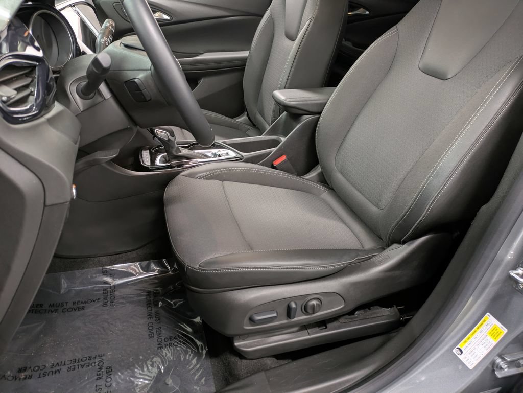 Used 2023 Buick Encore GX Select w/ Sport Touring Package AWD/4WD image 10