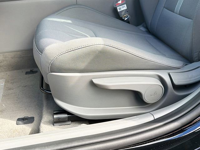 New 2026 Hyundai Elantra SE FWD image 19