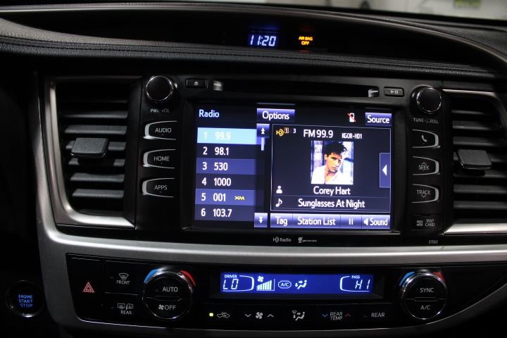 Used 2015 Toyota Highlander XLE image 50