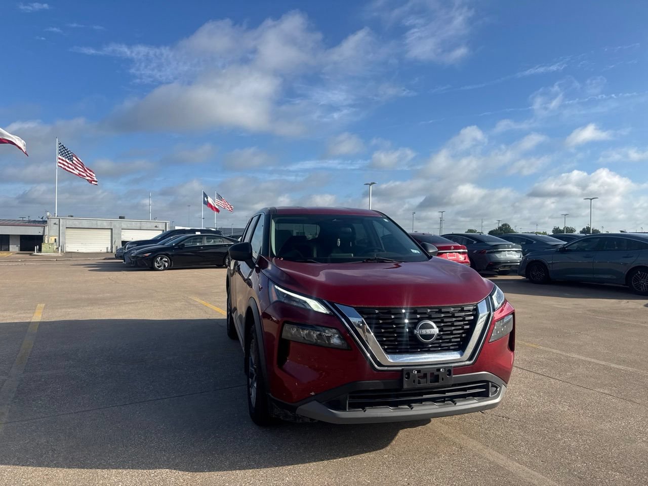 Certified 2023 Nissan Rogue S FWD image 2