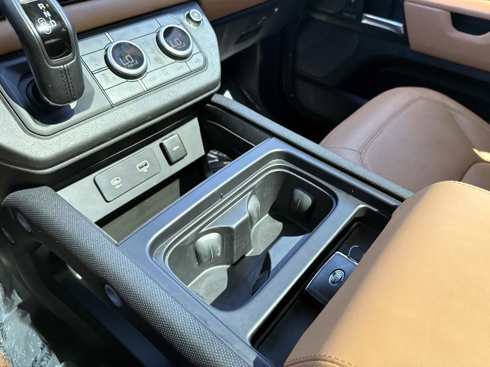 Used 2024 Land Rover Defender 110 Carpathian Edition image 27