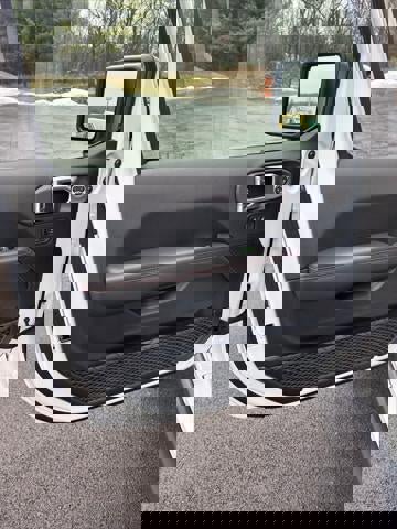 New 2026 Jeep Wrangler Unlimited Rubicon image 30