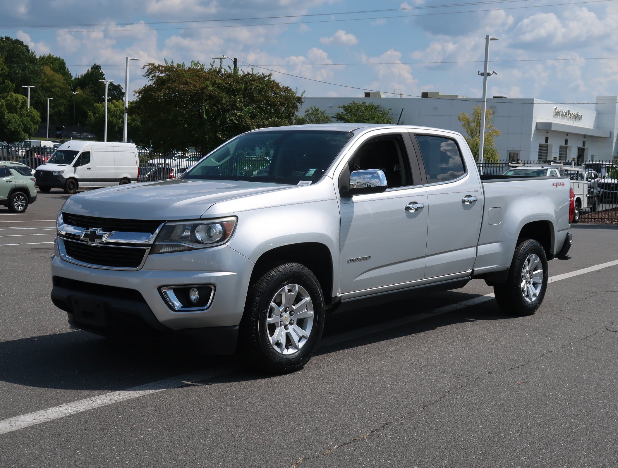 Used 2019 Chevrolet Colorado LT w/ Luxury Package, Chrome AWD/4WD image 5