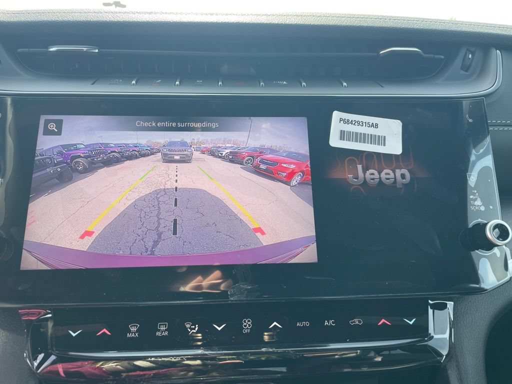 New 2026 Jeep Grand Cherokee Altitude AWD/4WD image 7