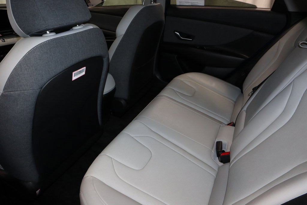 Certified 2023 Hyundai Elantra Limited image 20