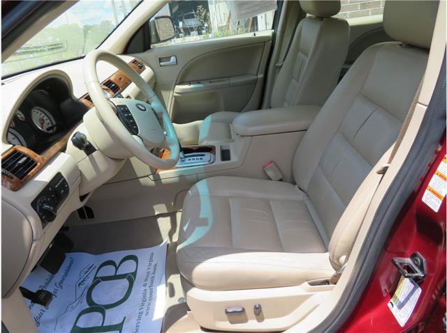 Used 2005 Ford Five Hundred Limited AWD/4WD image 4