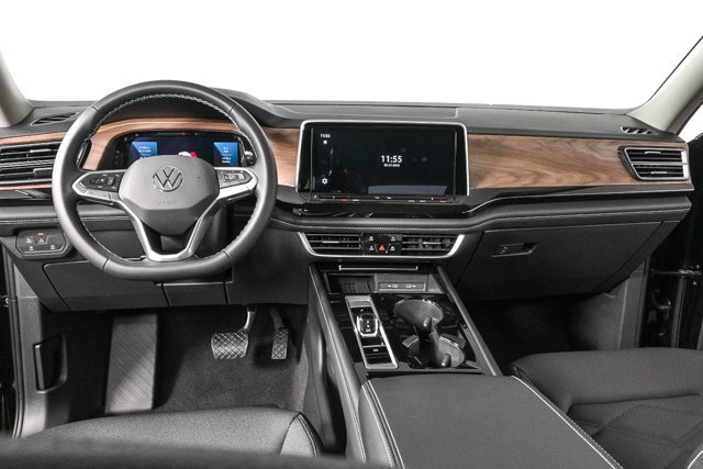 New 2026 Volkswagen Atlas SE image 17