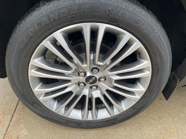 Used 2017 Lincoln MKX Reserve w/ Lincoln MKX Climate Package AWD/4WD image 7