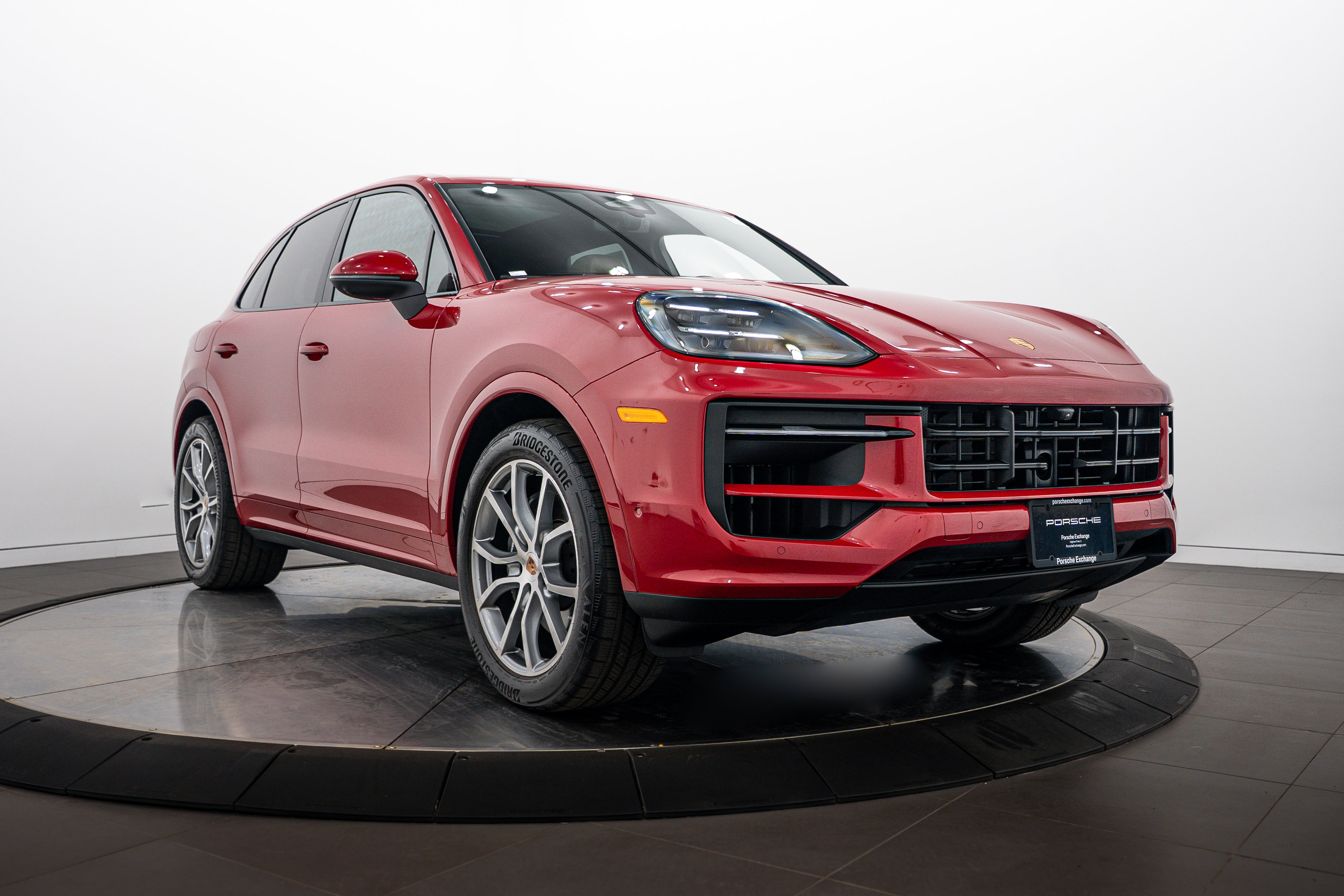 Certified 2026 Porsche Cayenne AWD/4WD image 9