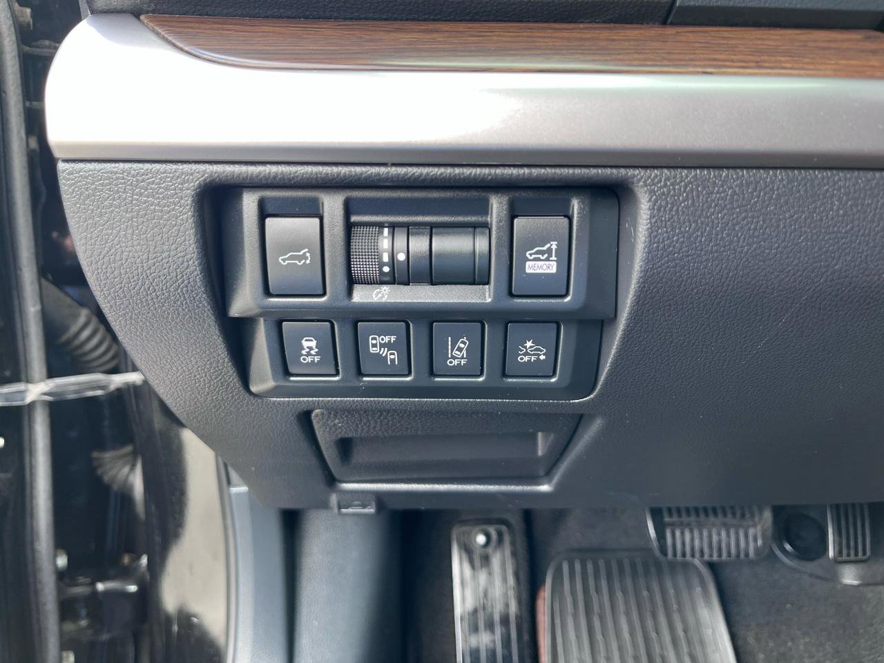 Used 2018 Subaru Outback 2.5i Touring AWD/4WD image 29