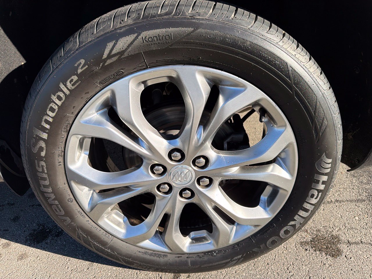 Used 2020 Buick Enclave Avenir w/ Avenir Technology Package AWD/4WD image 24
