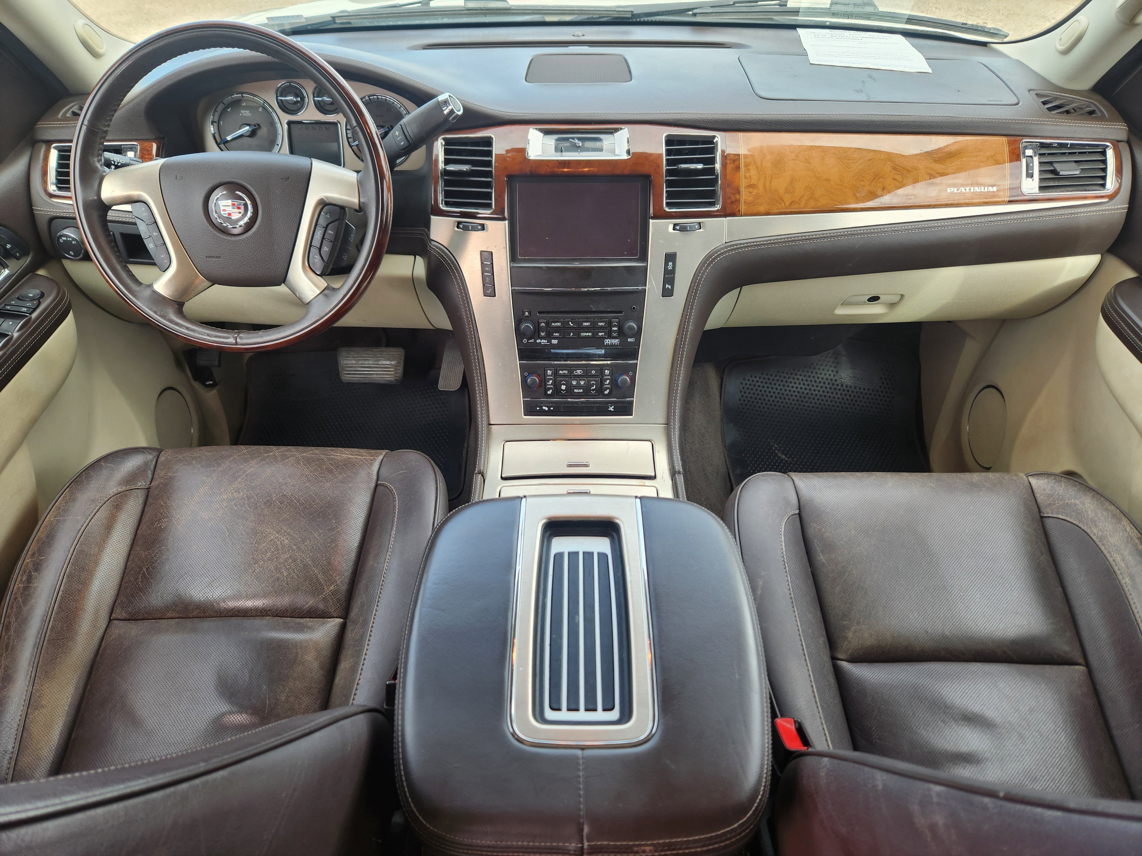 Used 2014 Cadillac Escalade Platinum image 24