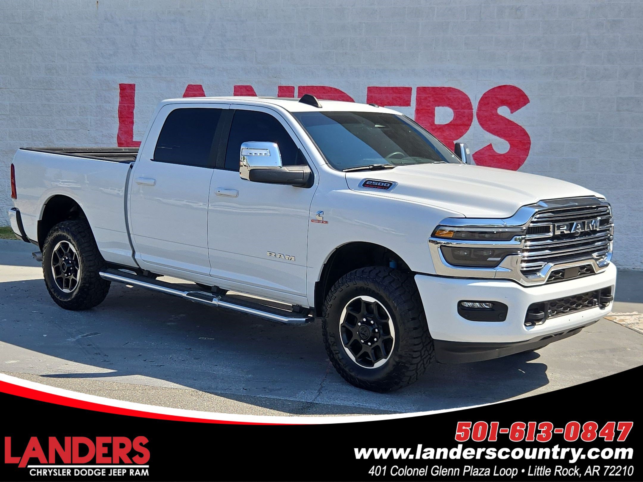 Used 2025 RAM 2500 Laramie AWD/4WD image 1