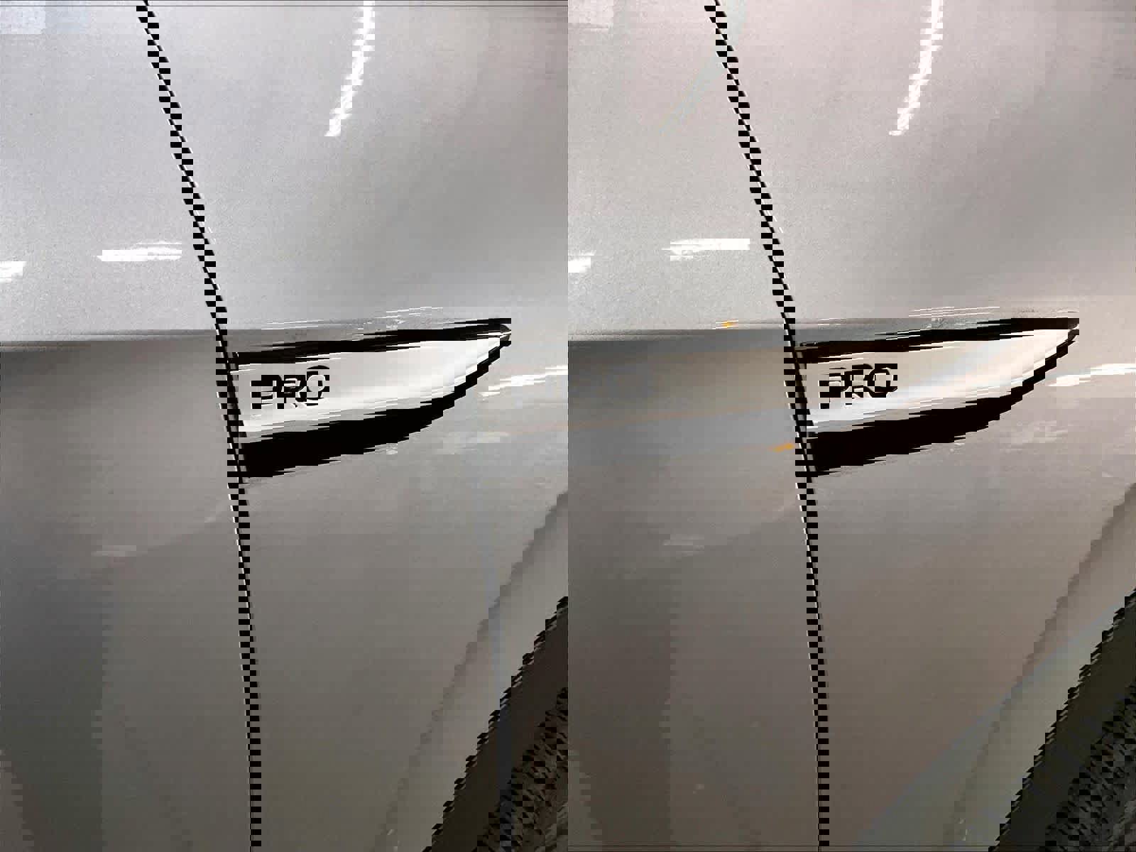 New 2026 Volkswagen ID.4 Pro image 25