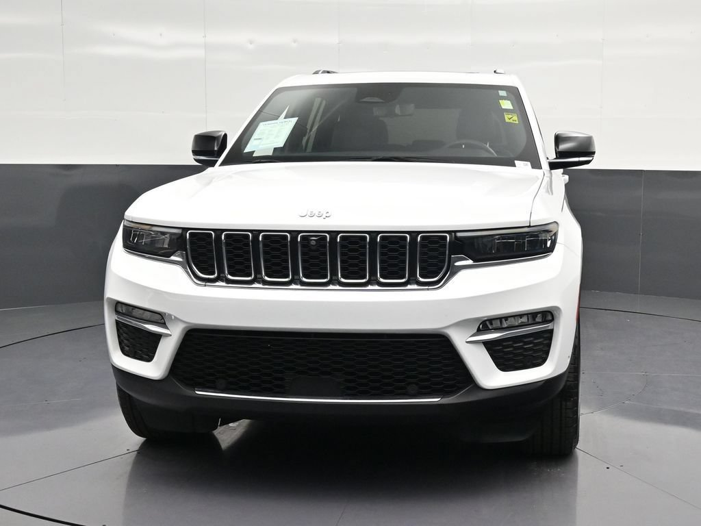 Used 2024 Jeep Grand Cherokee Limited w/ Luxury Tech Group II RWD image 6