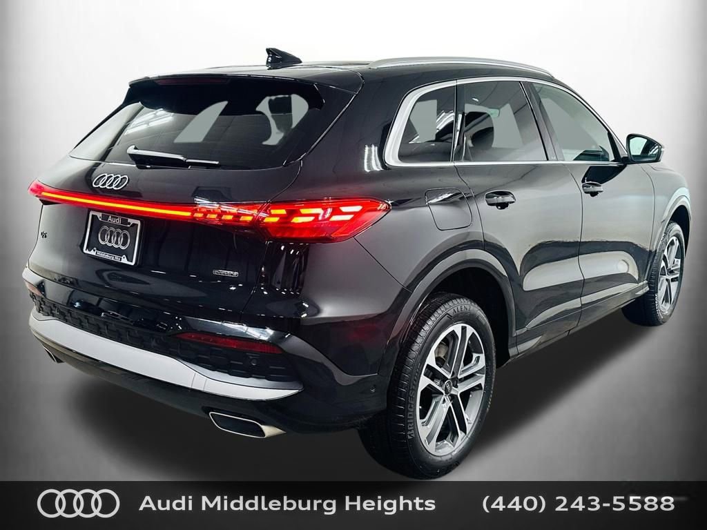 Certified 2025 Audi Q5 Premium w/ Convenience Package image 5