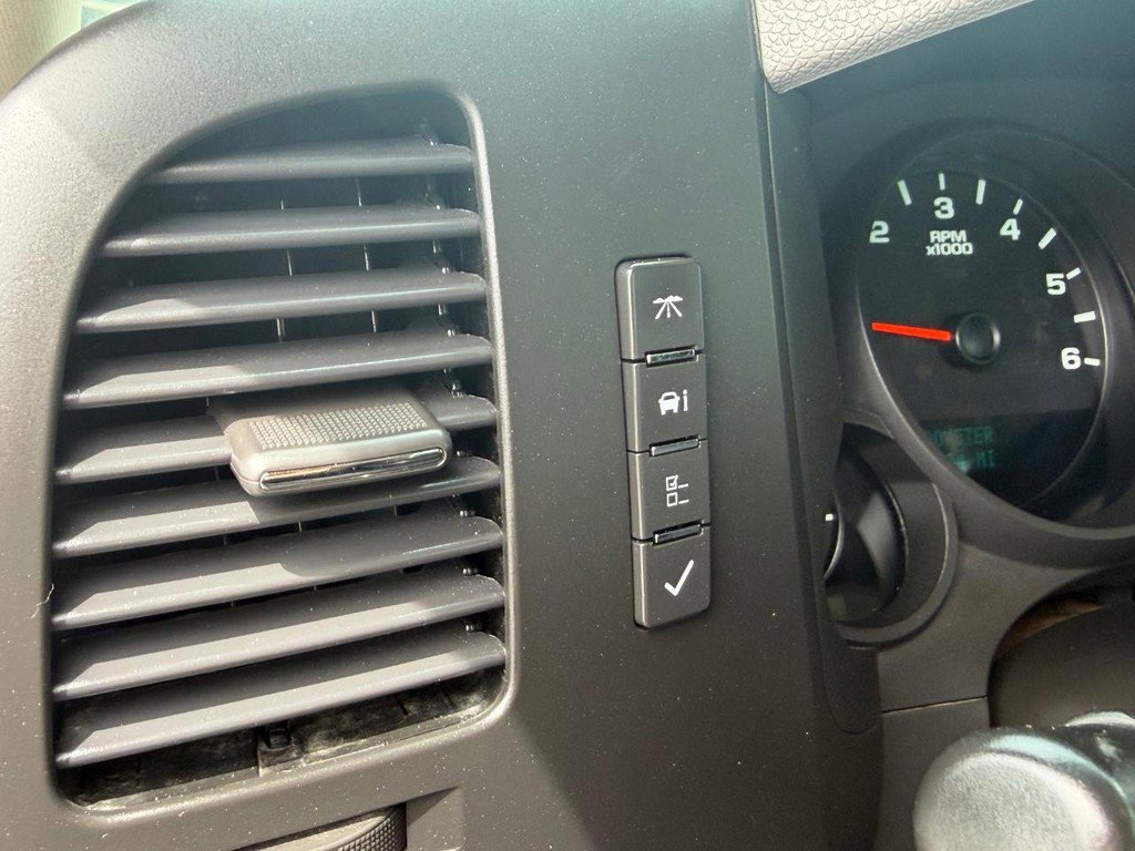 Used 2013 GMC Sierra 1500 W/T RWD image 30