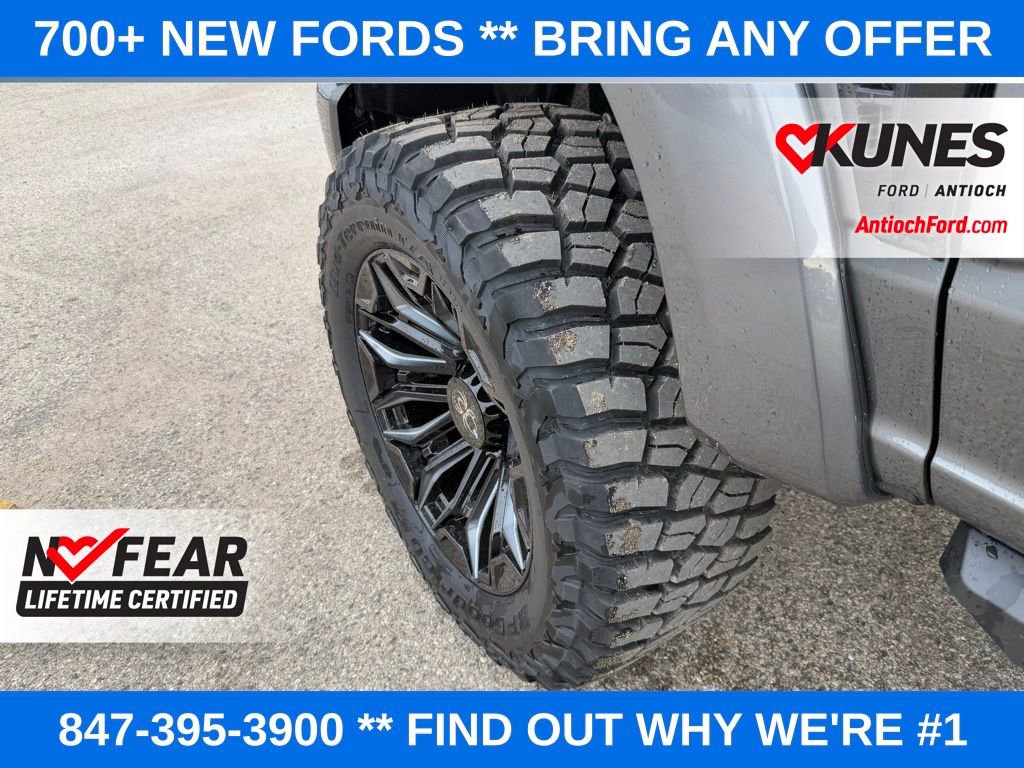 New 2026 Ford F250 Lariat w/ Black Appearance Package image 15