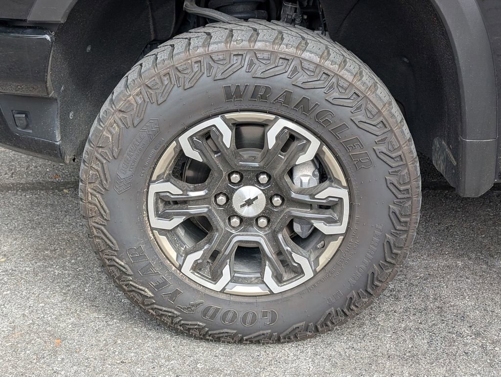 Used 2024 Chevrolet Silverado 1500 ZR2 w/ Technology Package AWD/4WD image 11