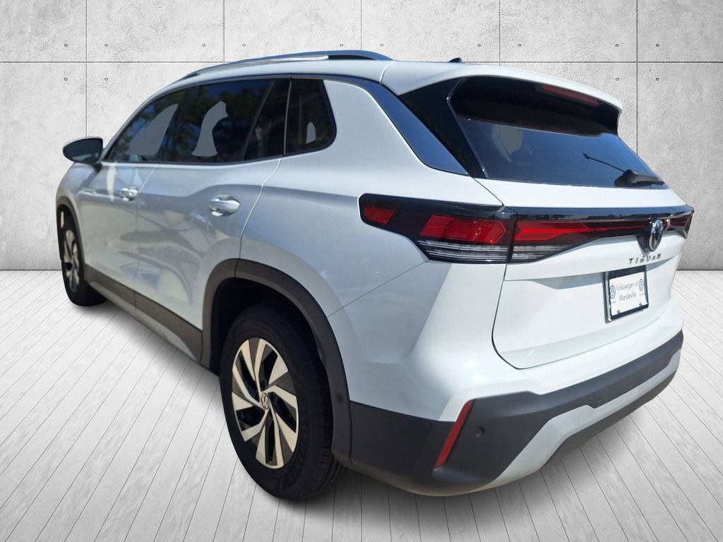 Used 2025 Volkswagen Tiguan S image 3