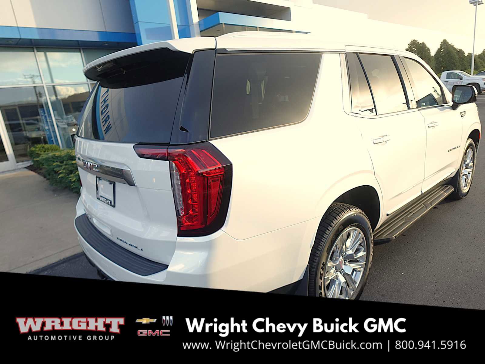 Used 2022 GMC Yukon Denali w/ Max Trailering Package image 3