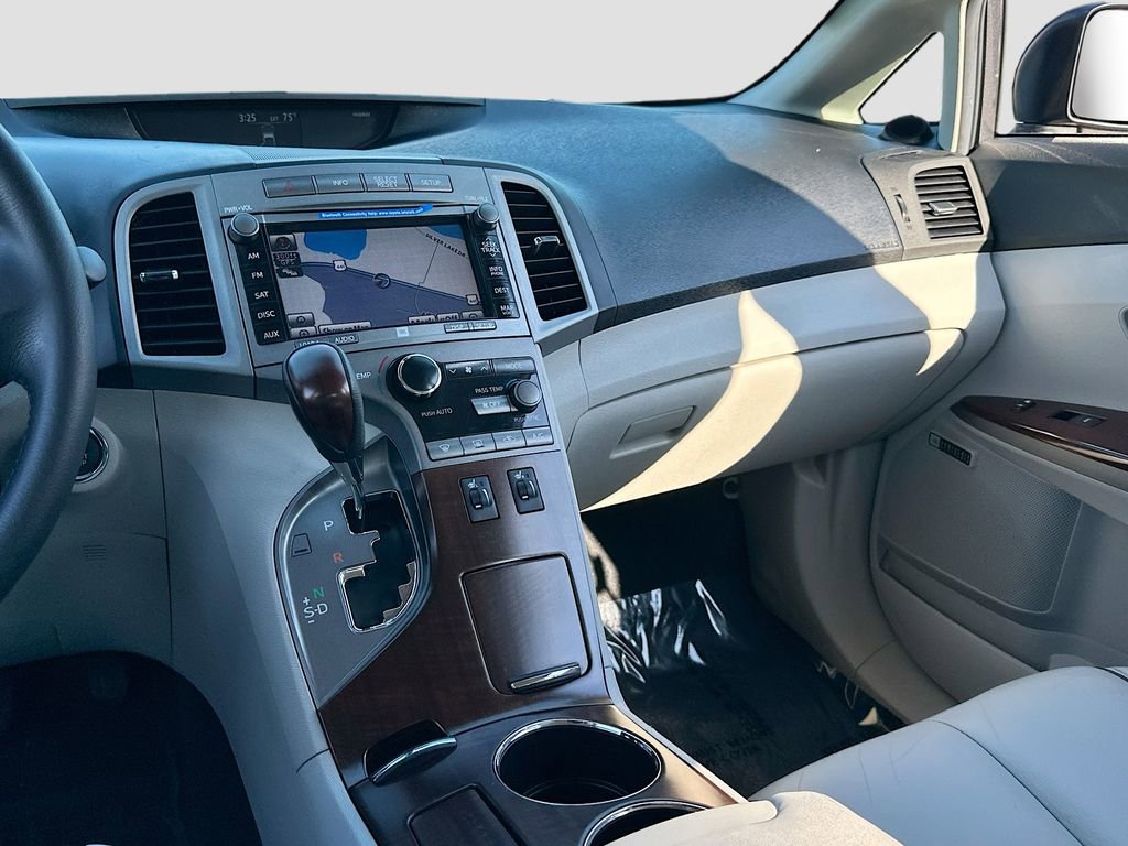 Used 2012 Toyota Venza LE image 23