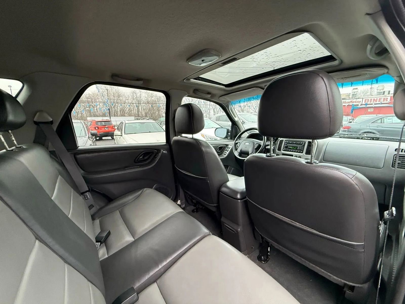 Used 2003 Ford Escape XLT image 39