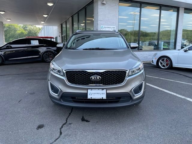 Used 2017 Kia Sorento AWD image 2
