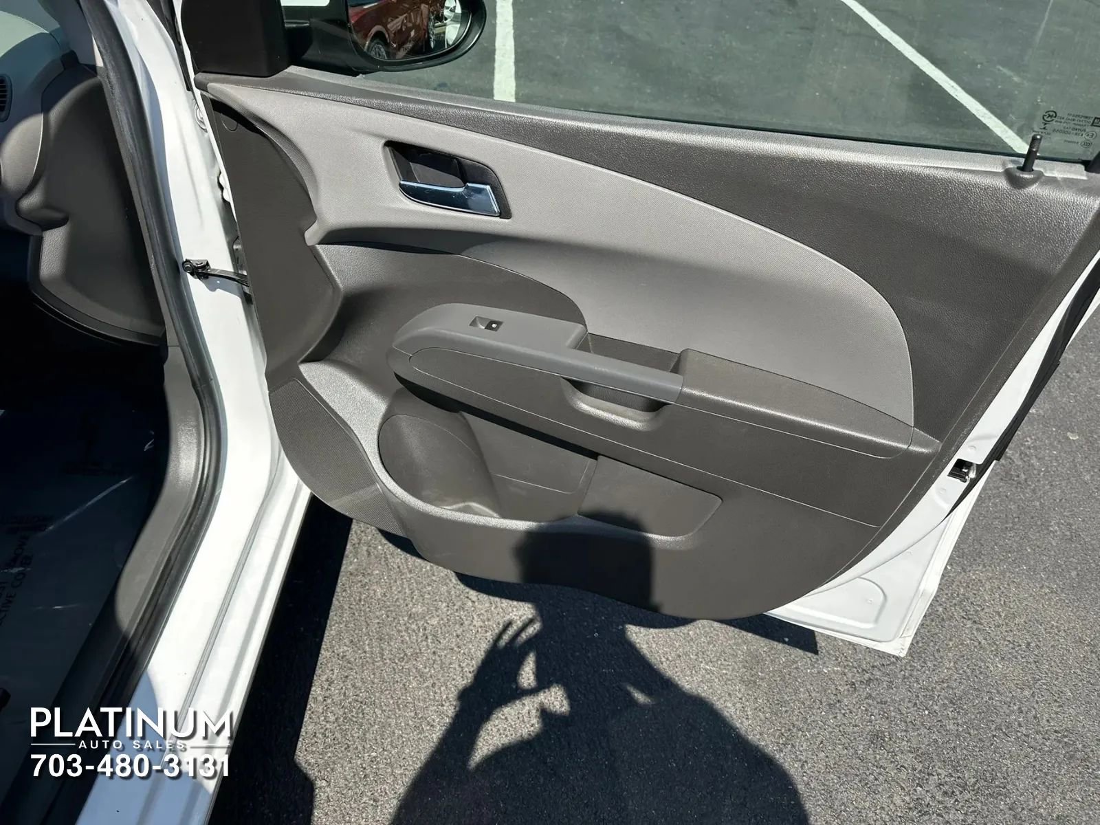 Used 2013 Chevrolet Sonic LT image 18