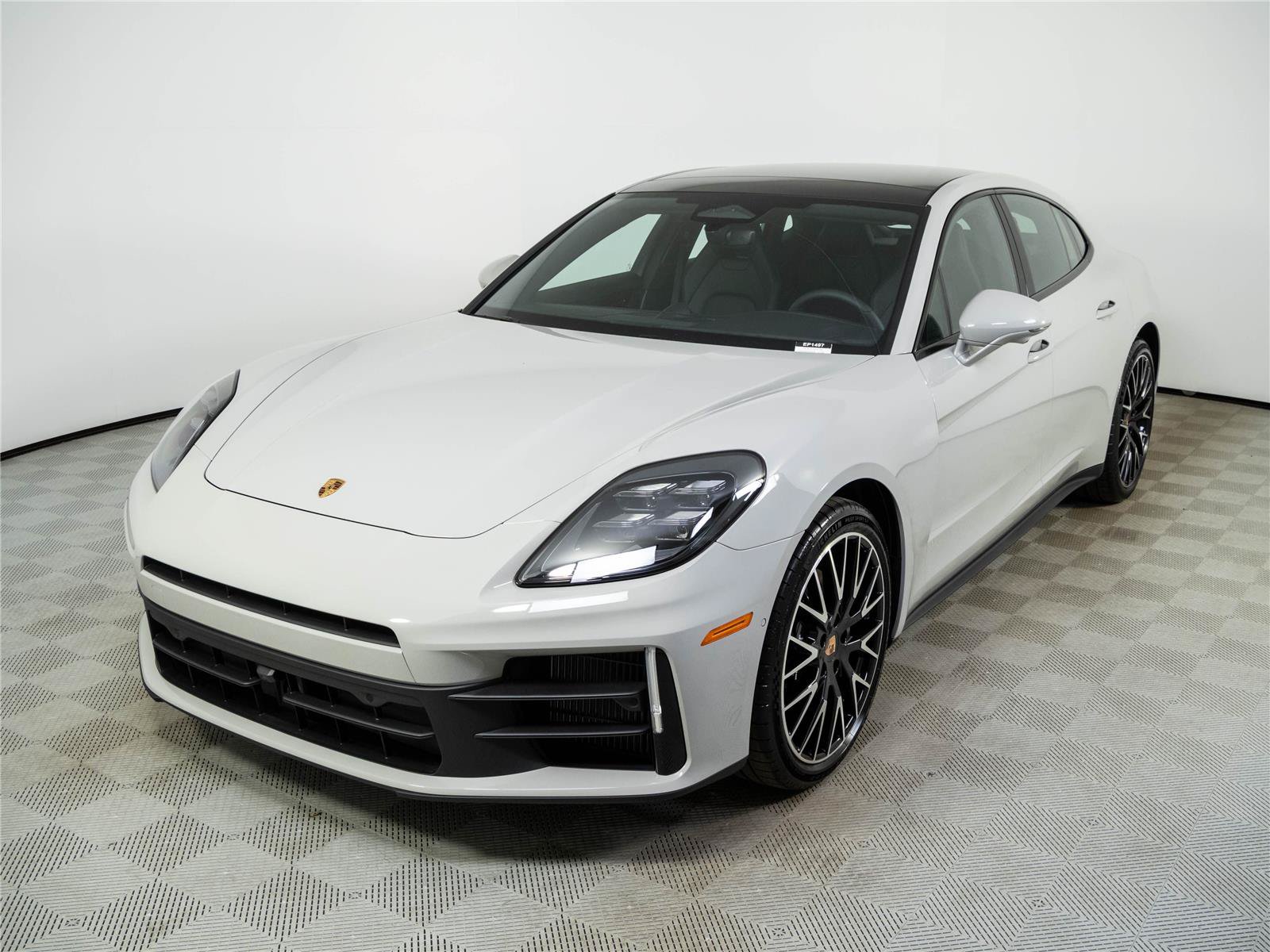 New 2026 Porsche Panamera image 1