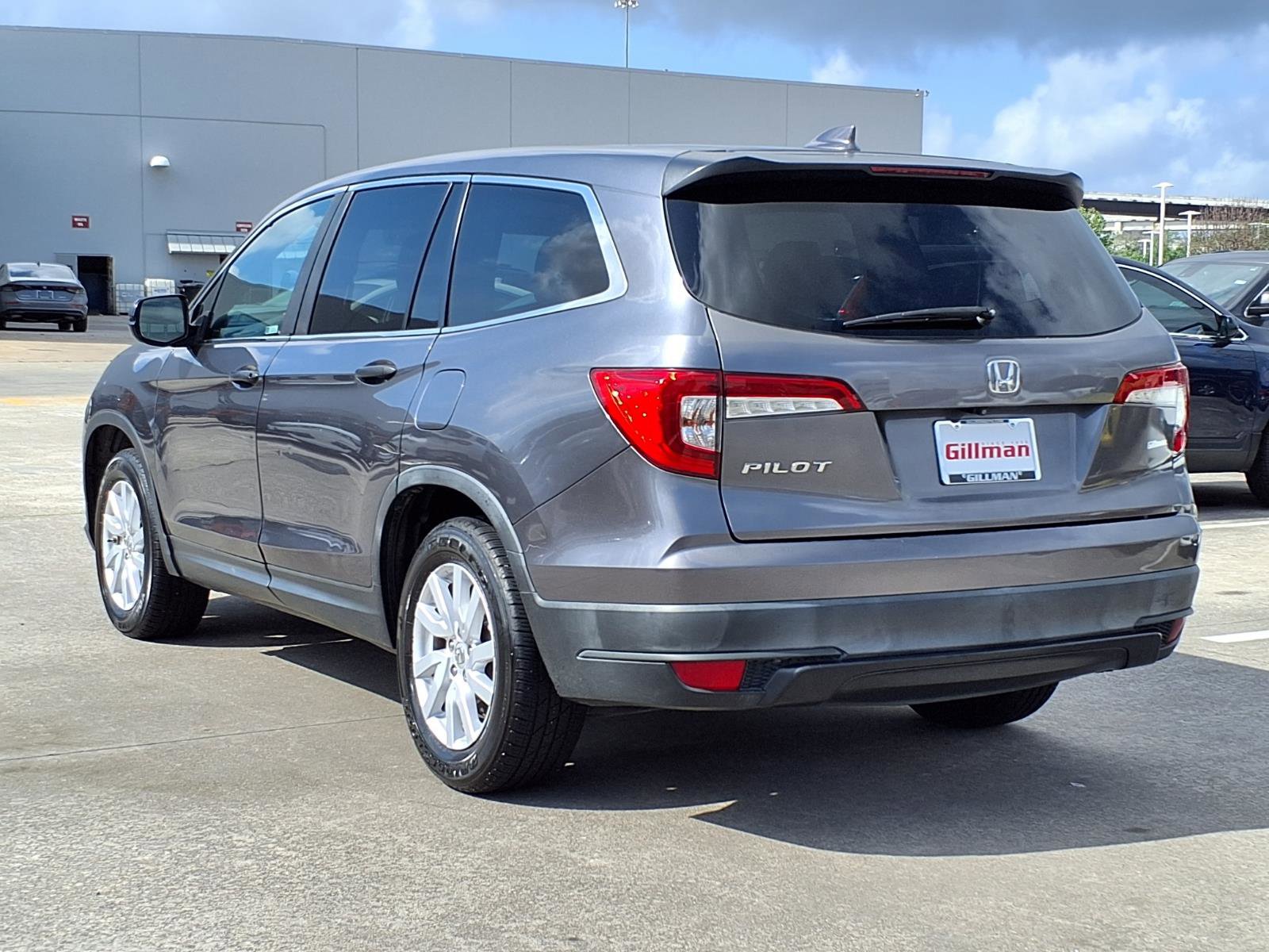 Used 2019 Honda Pilot LX image 3