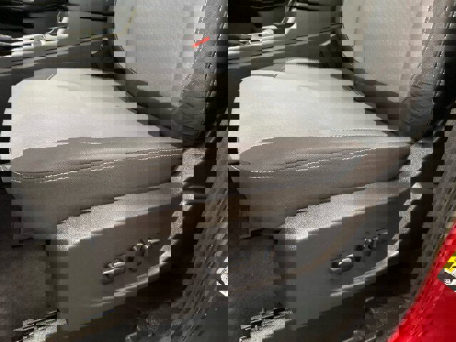 Used 2019 Ford Escape SE image 16