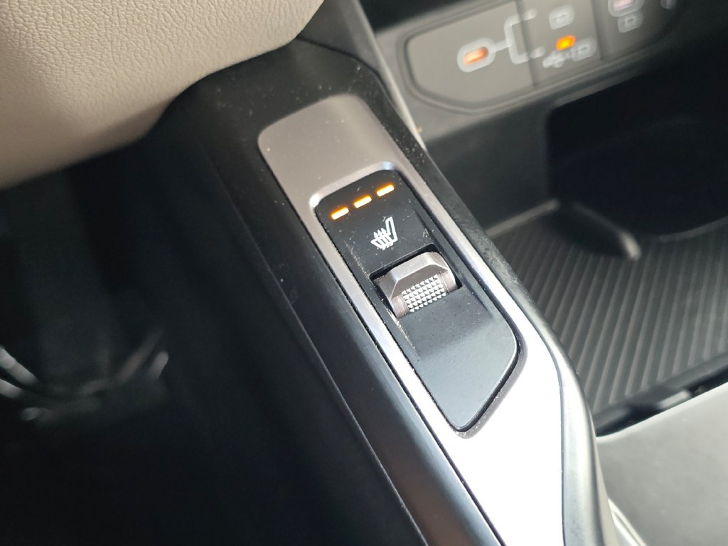 Certified 2025 Kia Sorento EX FWD image 22