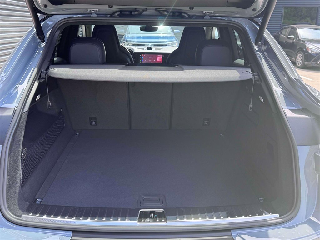 New 2025 Porsche Cayenne Coupe image 26