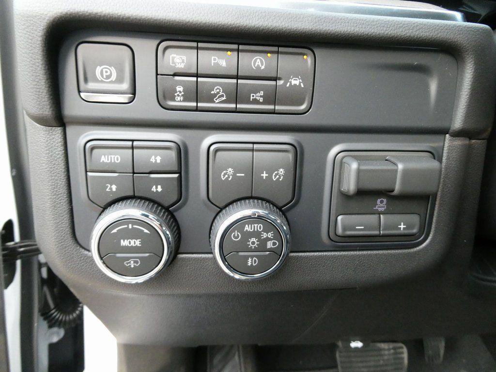 New 2026 Chevrolet Suburban High Country image 27