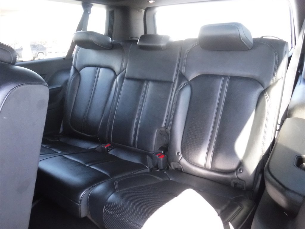 Used 2023 Jeep Wagoneer L Series II image 15