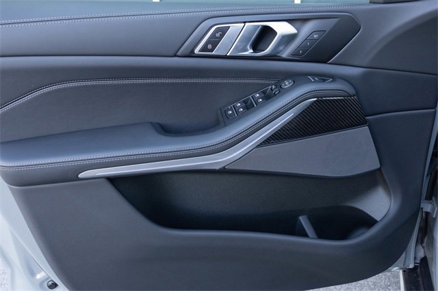 Certified 2025 BMW X5 xDrive40i w/ Parking Assistance Package image 14