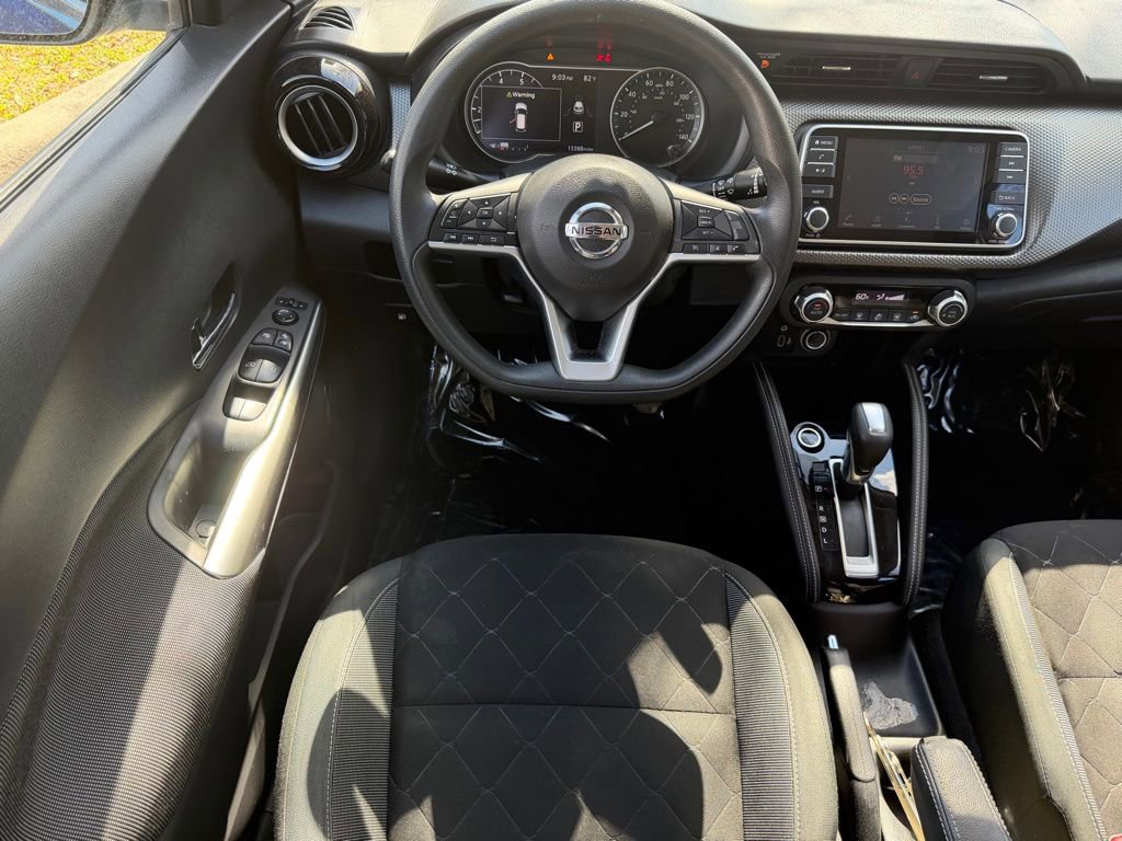 Used 2020 Nissan Kicks SV image 15
