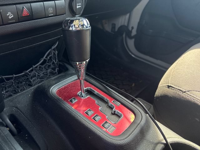 Used 2017 Jeep Wrangler Rubicon w/ Power Convenience Group AWD/4WD image 22