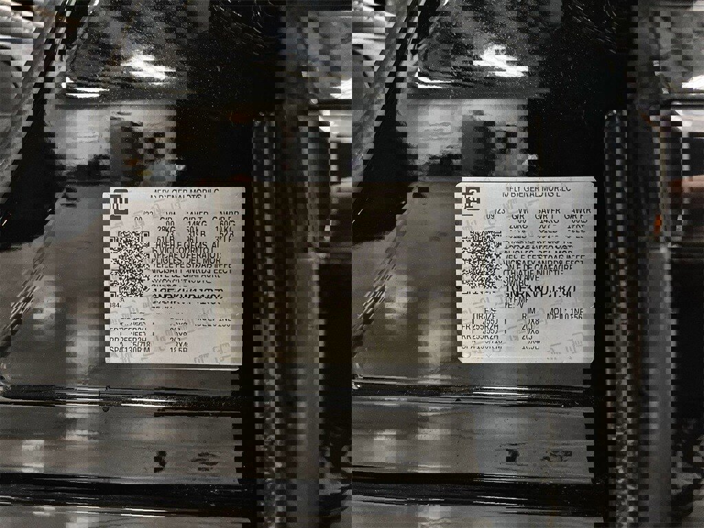 Used 2023 Chevrolet Traverse Premier w/ Redline Edition image 10