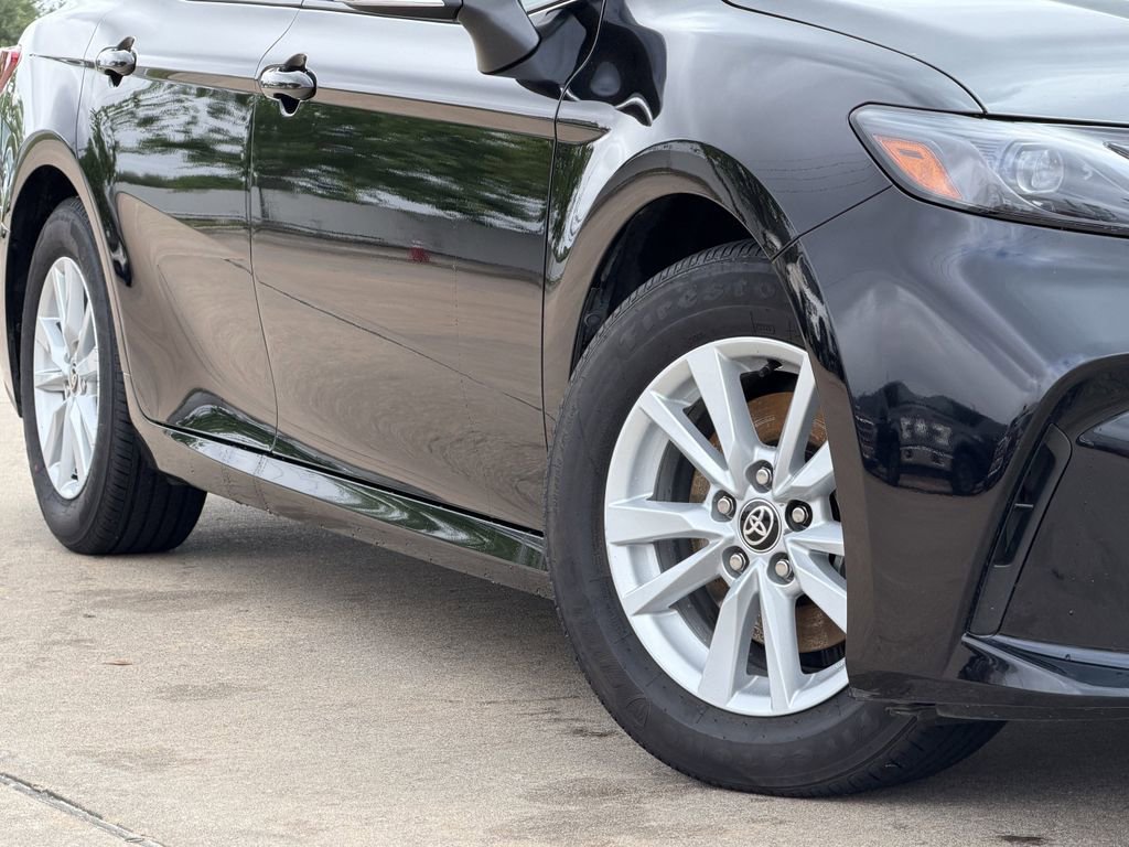 Used 2026 Toyota Camry LE FWD image 12