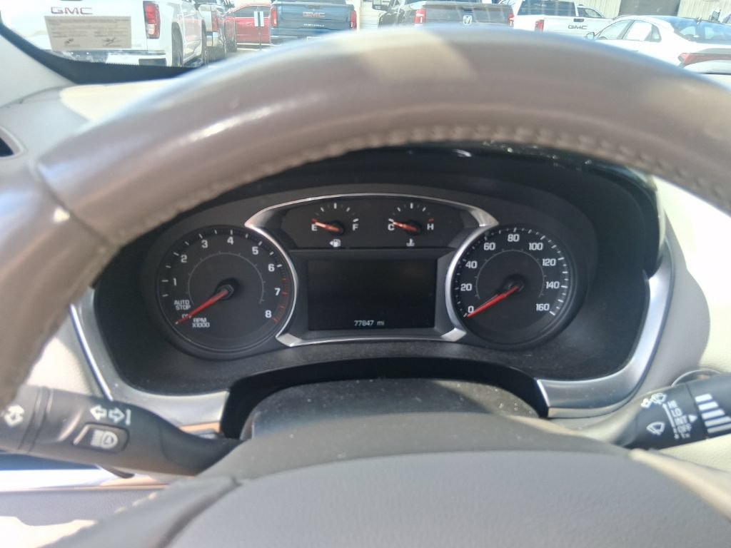 Used 2018 Chevrolet Traverse Premier w/ Driver Confidence II Package FWD image 11