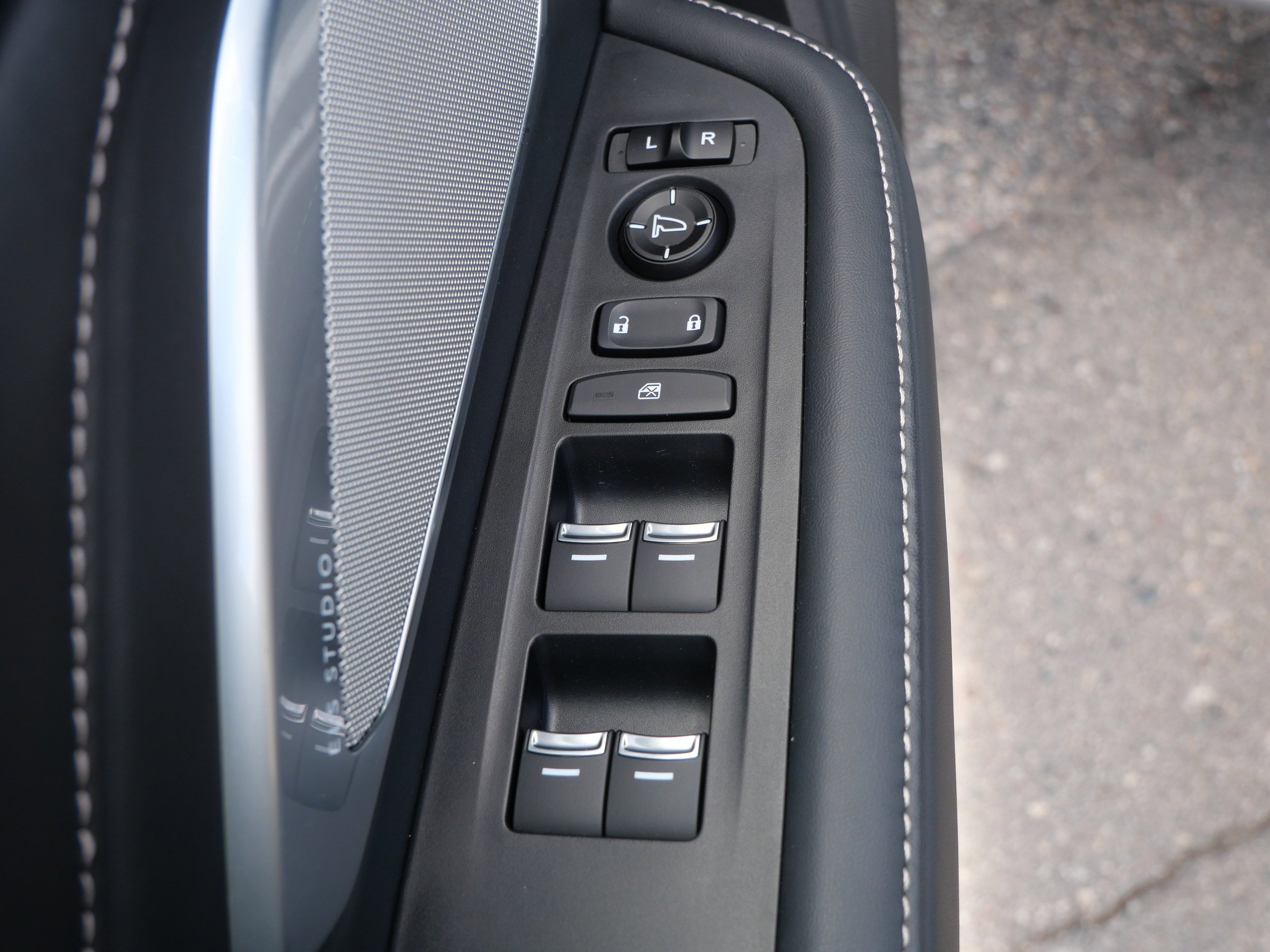 Used 2020 Acura RDX AWD w/ Technology Package image 19
