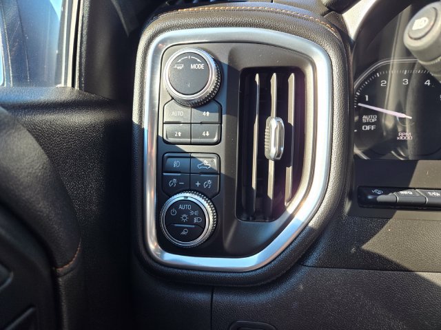 Used 2020 GMC Sierra 1500 AT4 w/ AT4 Premium Package AWD/4WD image 23