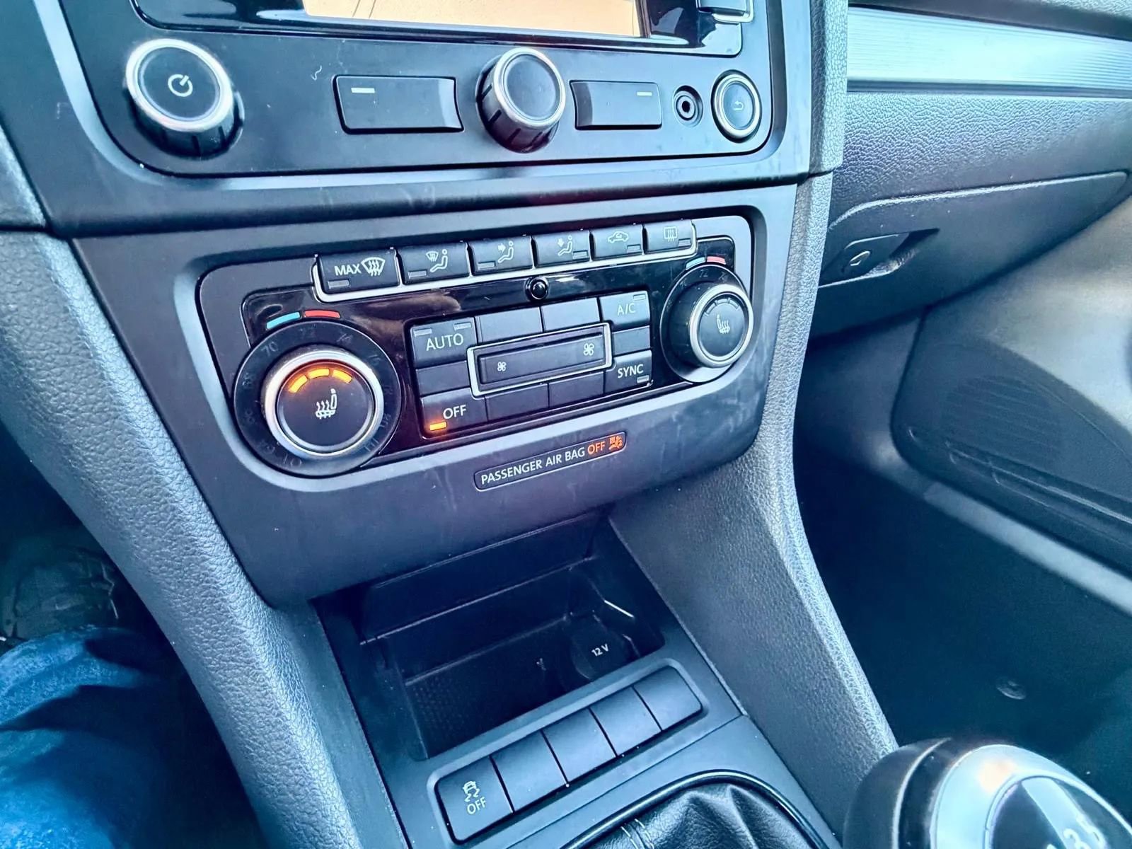 Used 2013 Volkswagen Golf R 2-Door image 17