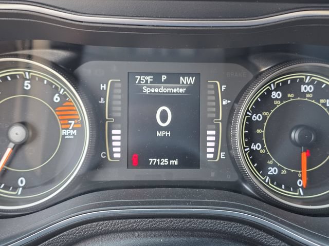 Used 2019 Jeep Cherokee Latitude Plus w/ Comfort/Convenience Group FWD image 36